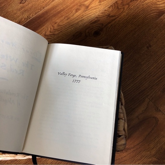 Dear America: The Winter of Red Snow: The Revolutionary War Diary of Abigail J. - Picture 4 of 7